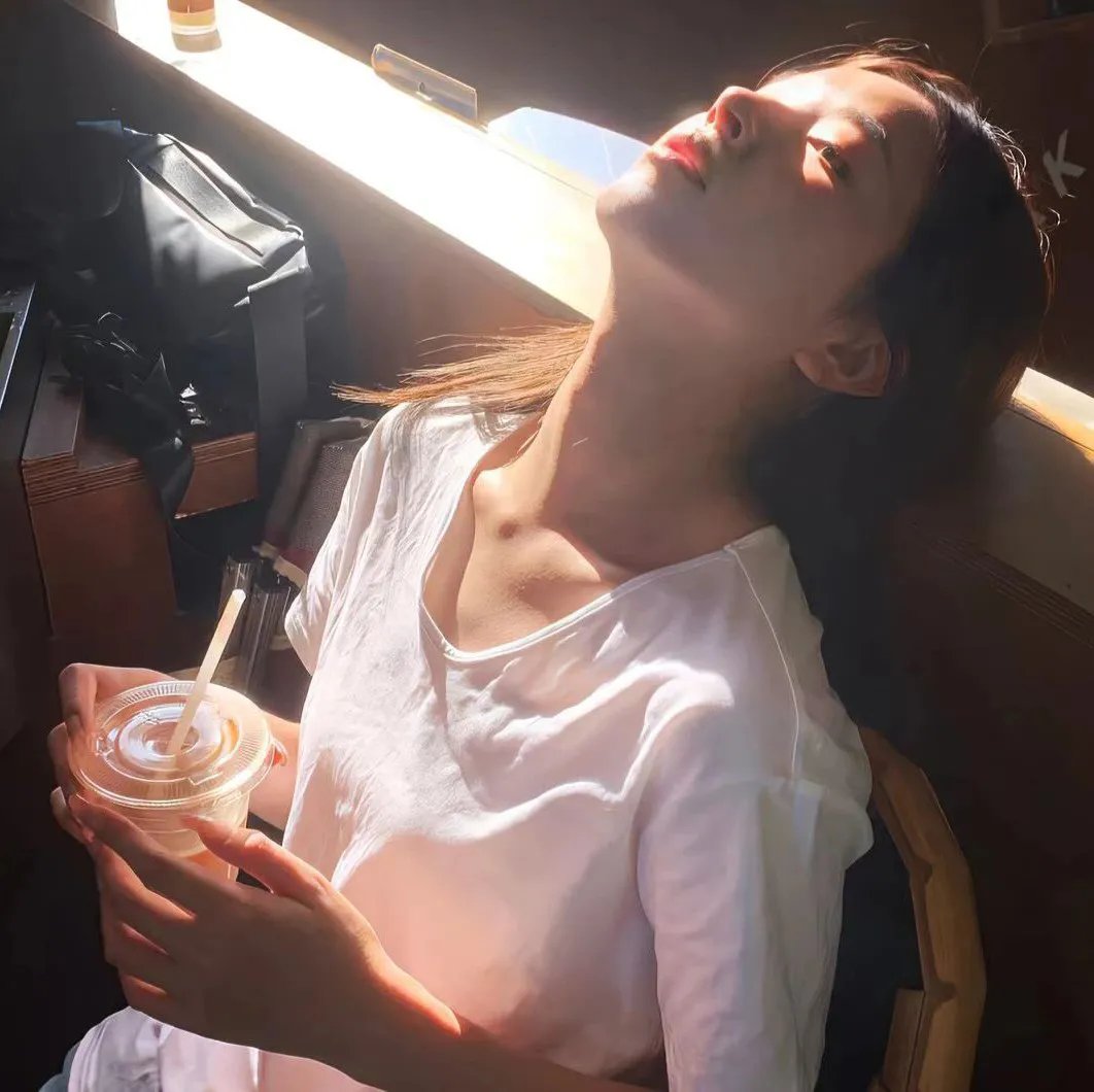 小维娜